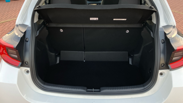 Toyota Yaris 1.5 Hybrid Design 5dr CVT Hybrid Hatchback